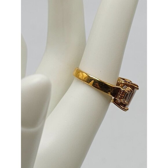 LIND 14K Gold Electroplate Emerald Cut Clear Crystal Band Ring Gold Tone Size 6 - Picture 5 of 8